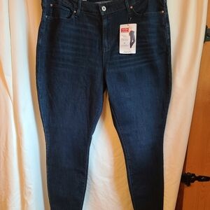 Signature levi Strauss jeans